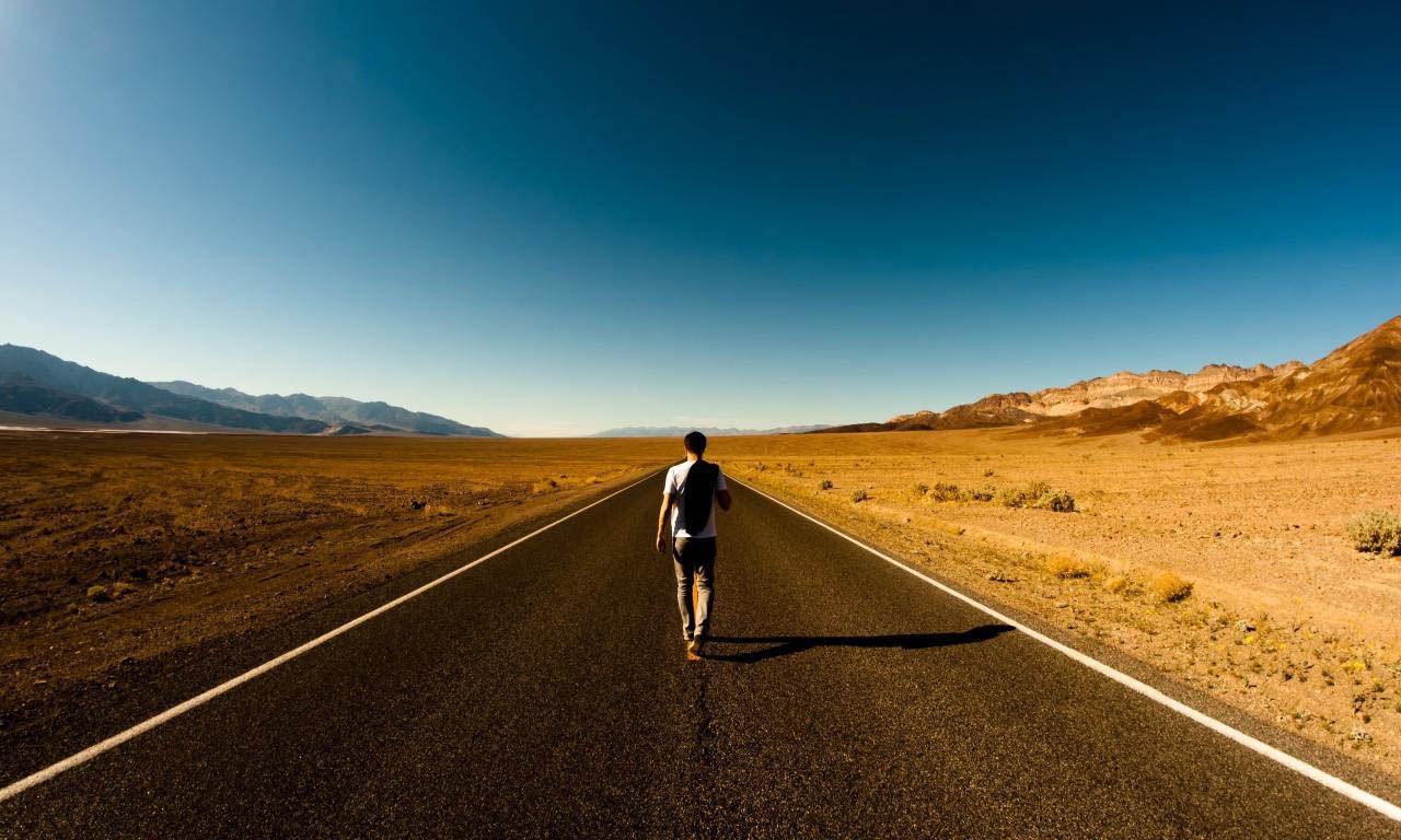 Walking Alone on a Desert Road - 1280x768 - Wallpaper #5368 on ...