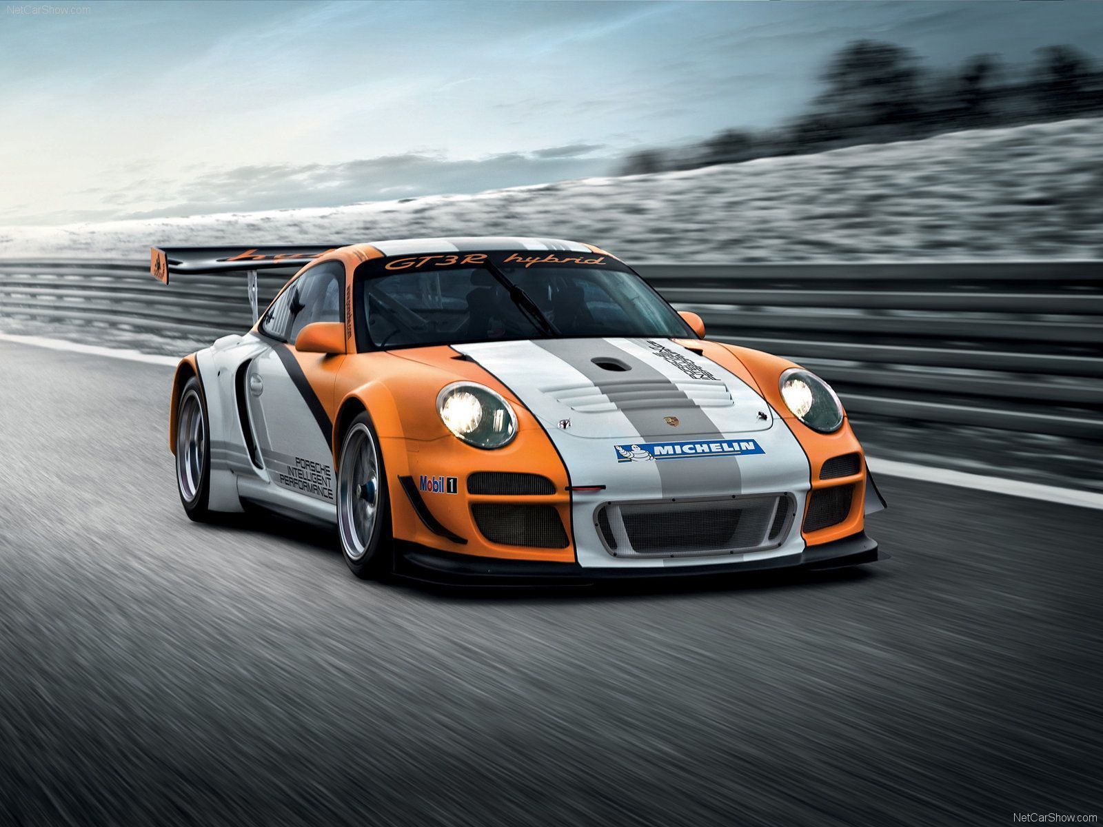 2011 Orange Porsche 911 GT3 R Hybrid