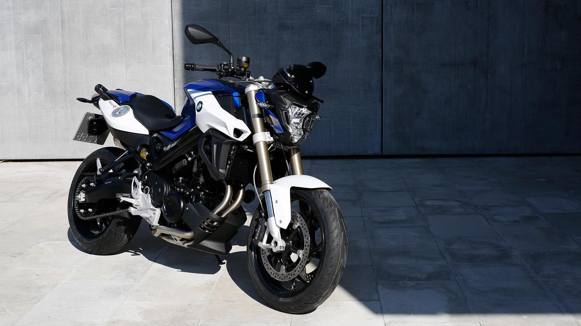 Download Awesome 2014 BMW F 800 R Style Sporty Wallpaper HD Full ...