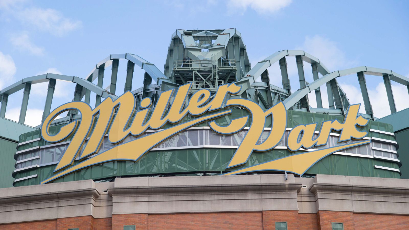 Poll: What is your favorite beer at Miller Park? - Brew Crew Ball