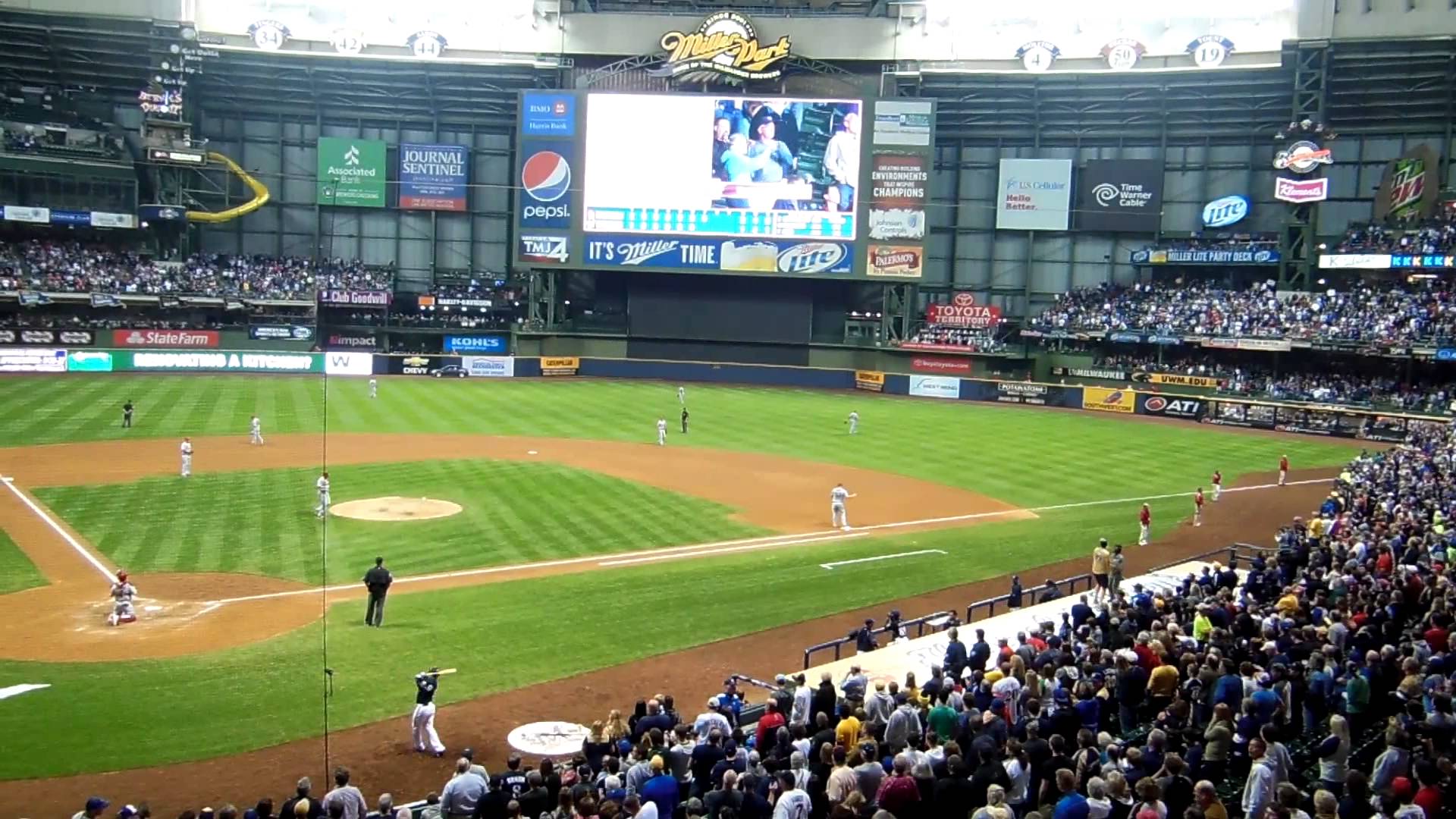 Roll out the barrel, it's the 7th inning polka at Miller Park ...