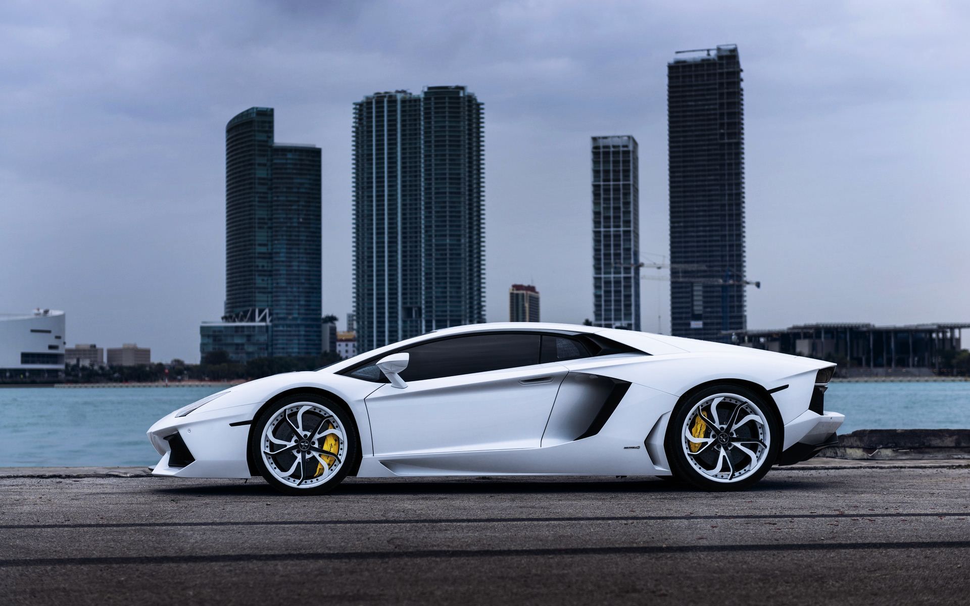 Download Lamborghini Huracan Wallpaper Top 6FT ...