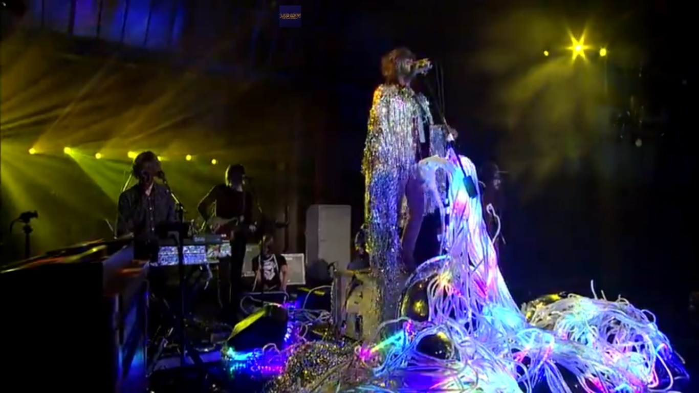 Watch The Flaming Lips (and Sean Lennon) Perform “Lucy in the Sky ...