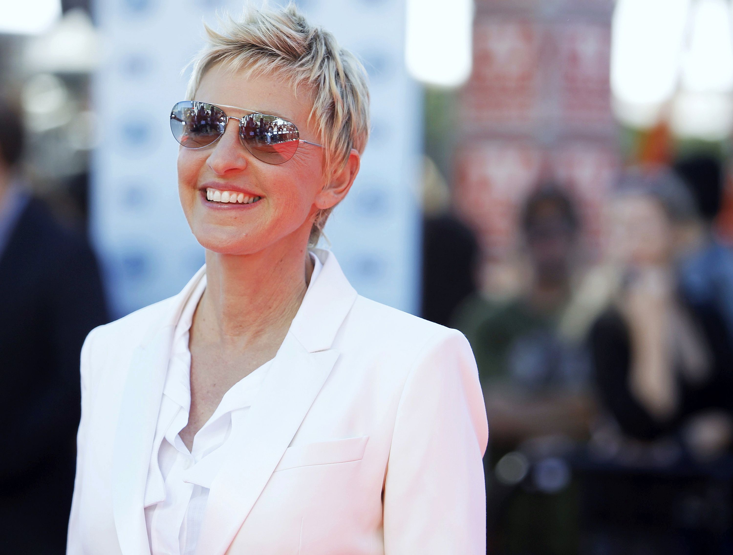 Ellen DeGeneres HD Wallpaper | Full HD Pictures