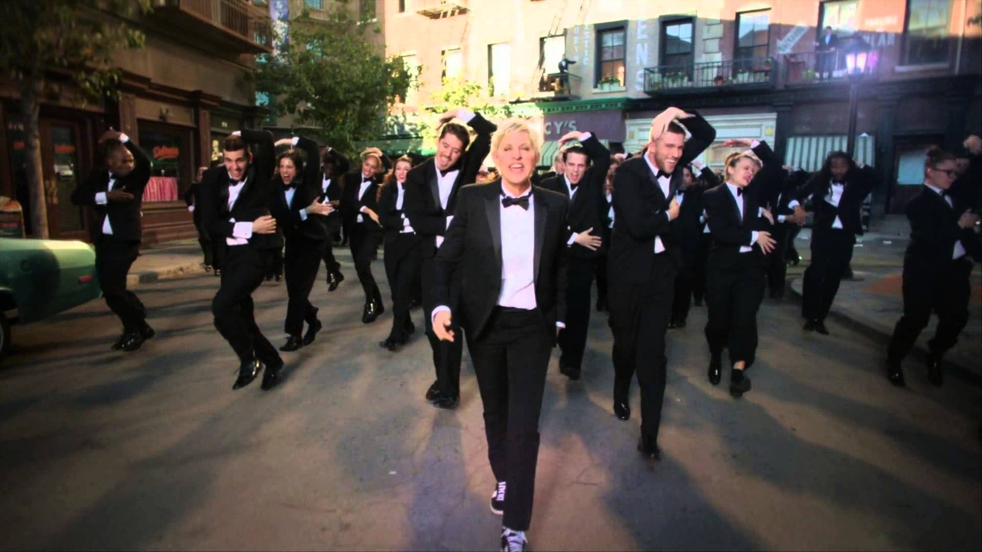 Ellen DeGeneres leading the 2014 Oscars Trailer - 1920x1080 - Full ...