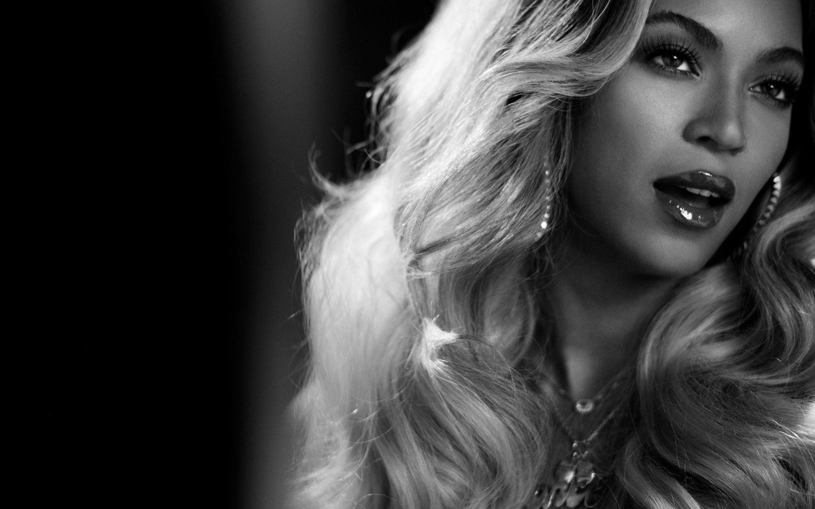 Beyonce 2013 Beyonce Pics Hd Wallpaper Of Celebrity Twenty 936 | RTWEB