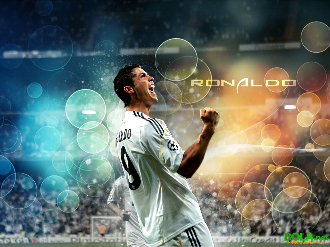 Cristiano Ronaldo Wallpaper - Cristiano Ronaldo World Fansite