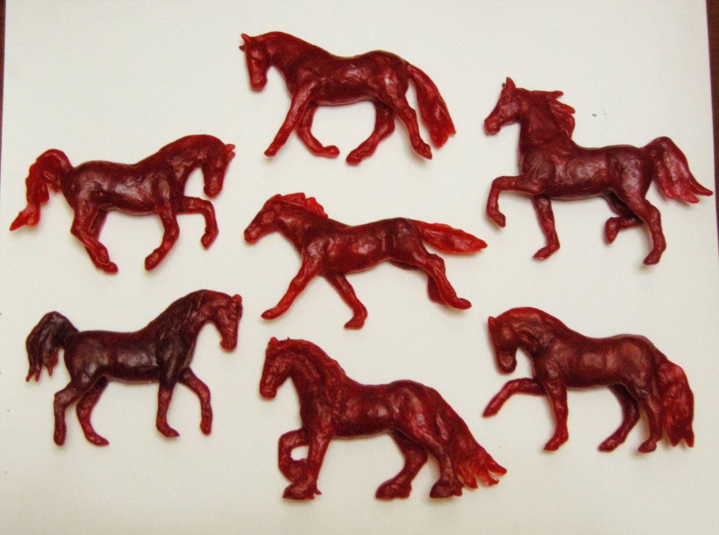 Meet the herd! - wax horse sculptures by akuinnen24 on DeviantArt