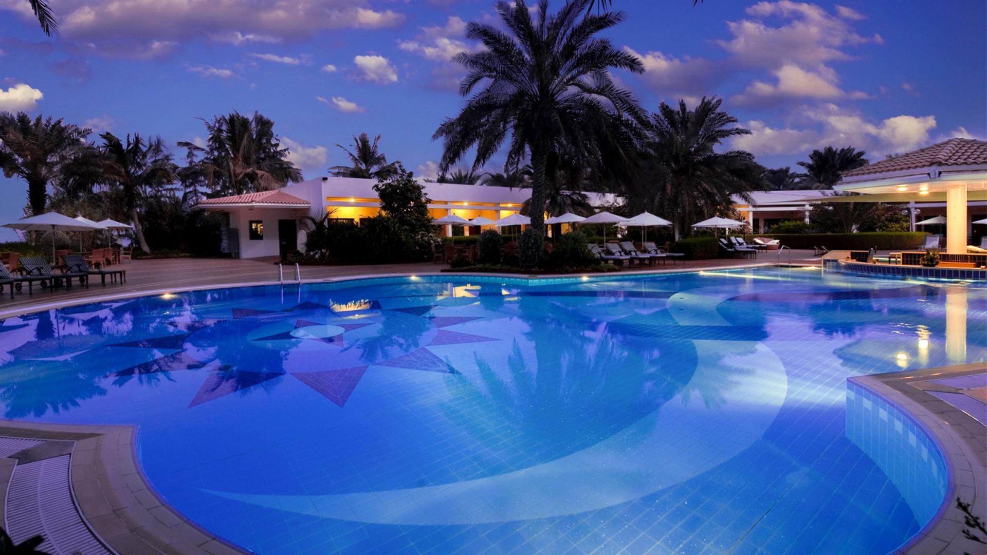 arab-emirates-top-hotel-luxury-hotel-hd-wallpaper.jpg
