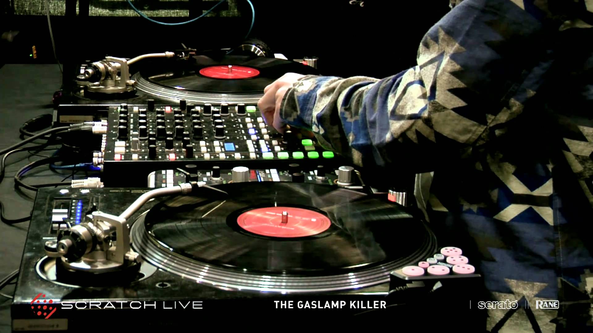 Serato Scratch Live at NAMM Show 2011 - YouTube