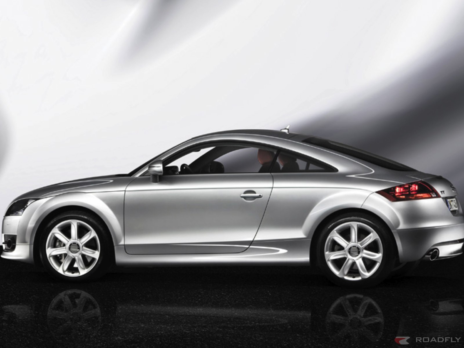 Cars Wallpapers: 2007 Audi TT Wallpapers