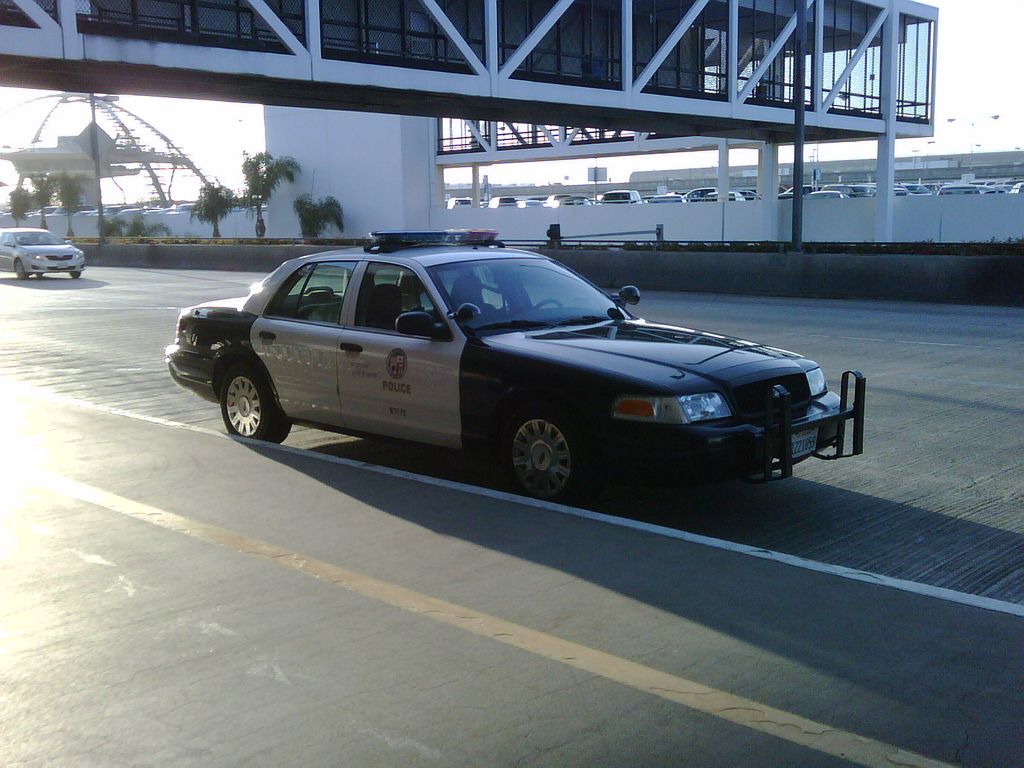LAPD Crown Victoria - a photo on Flickriver