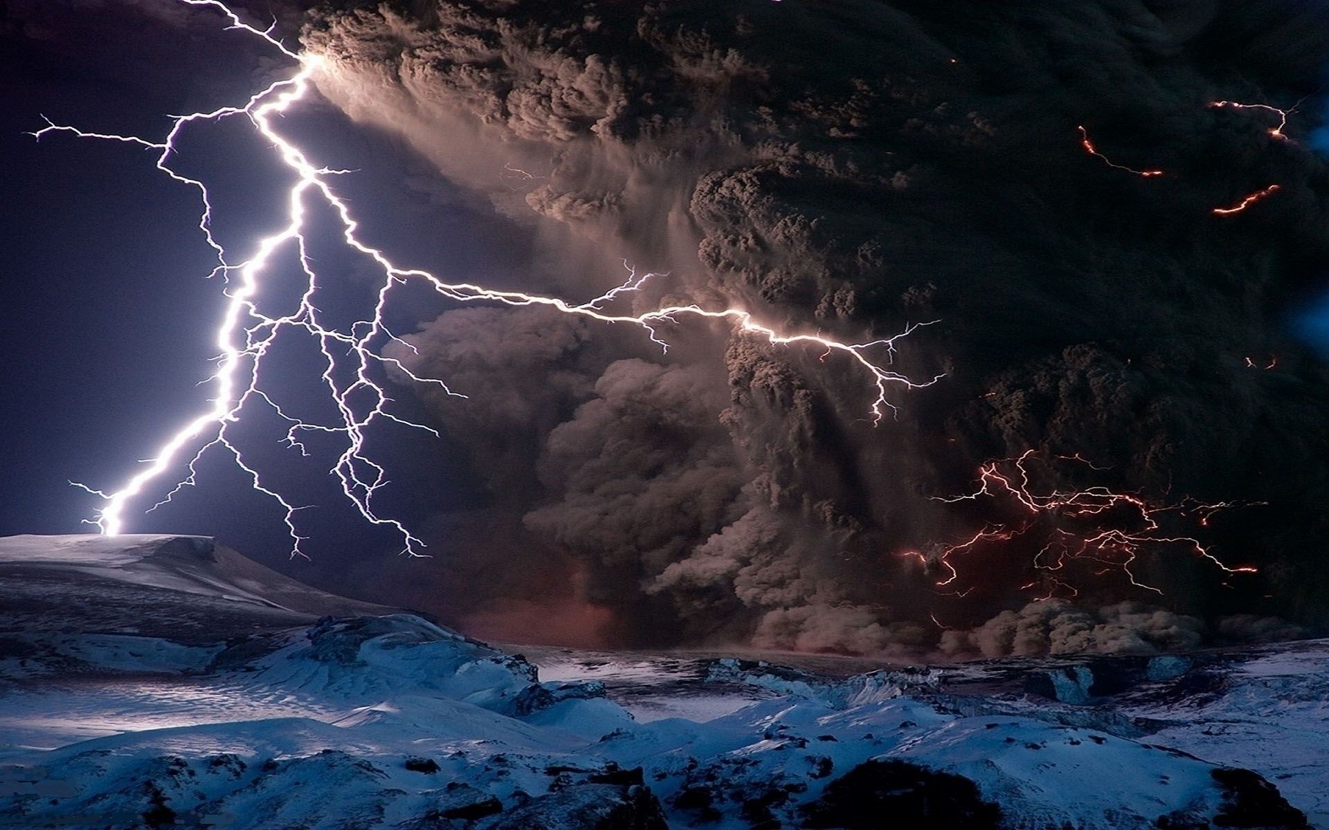 volcano-eruption-lightning-HD-Wallpapers.jpg