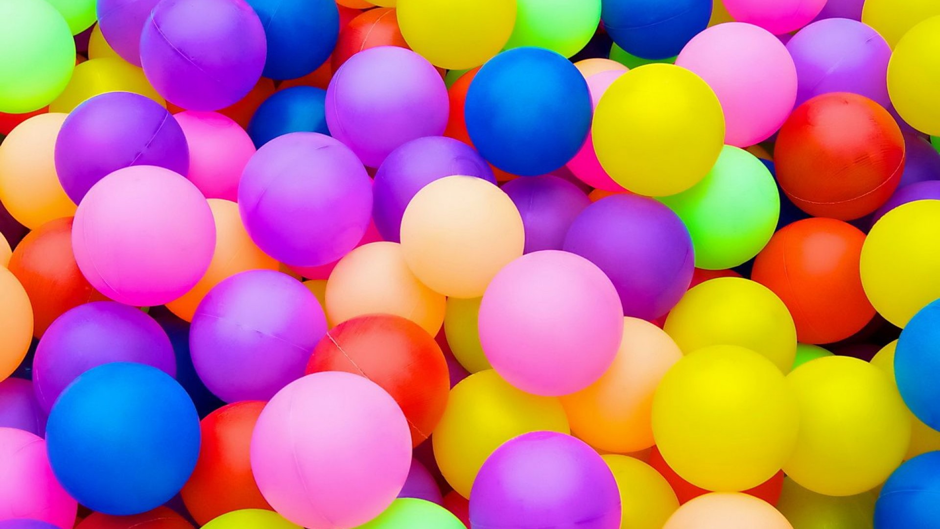 Colourful Birthday Balloons HD Wallpaper - Wallpapers Z