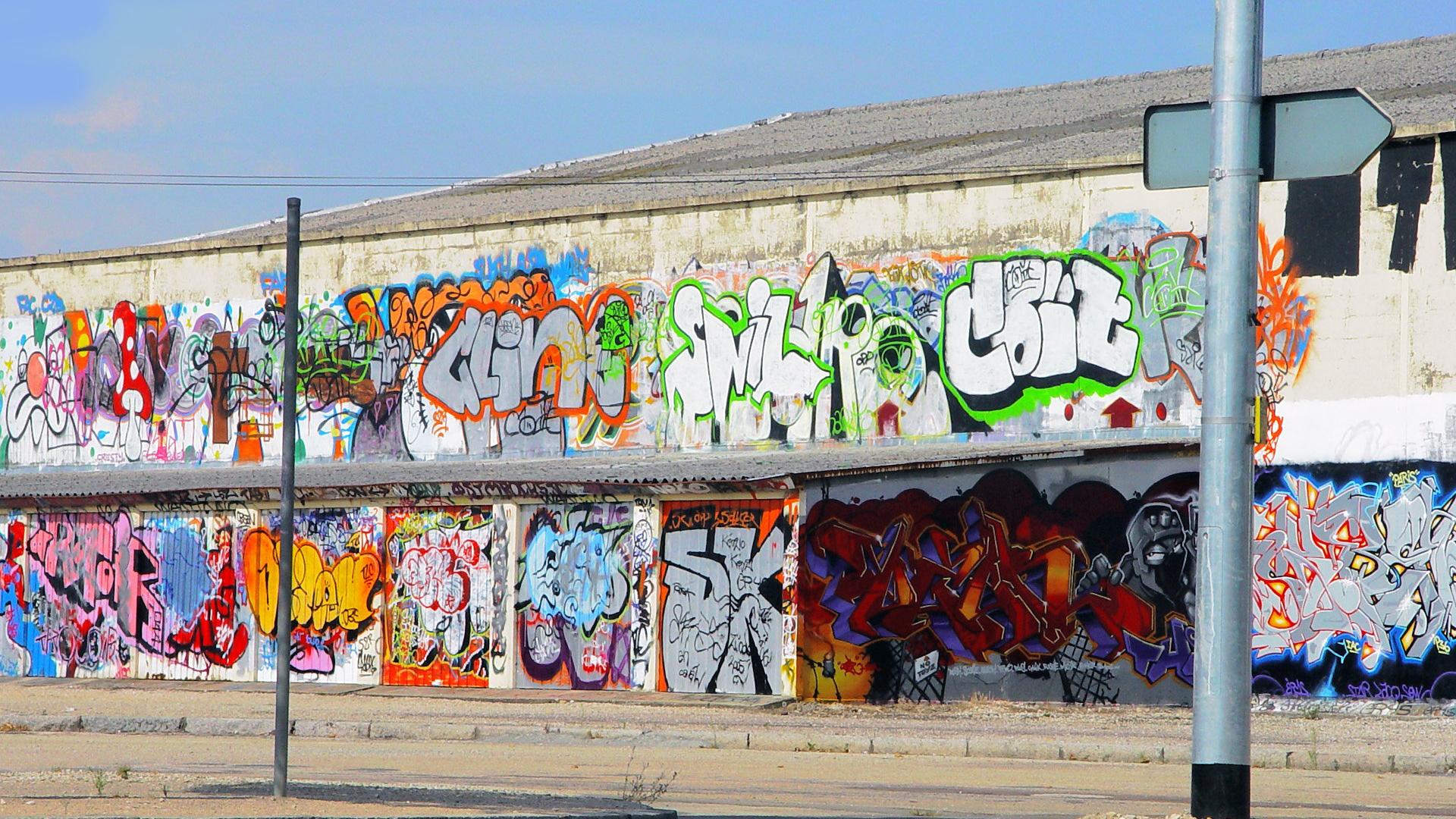 spray paint street art graffiti HD Wallpaper wallpaper - (#11861 ...