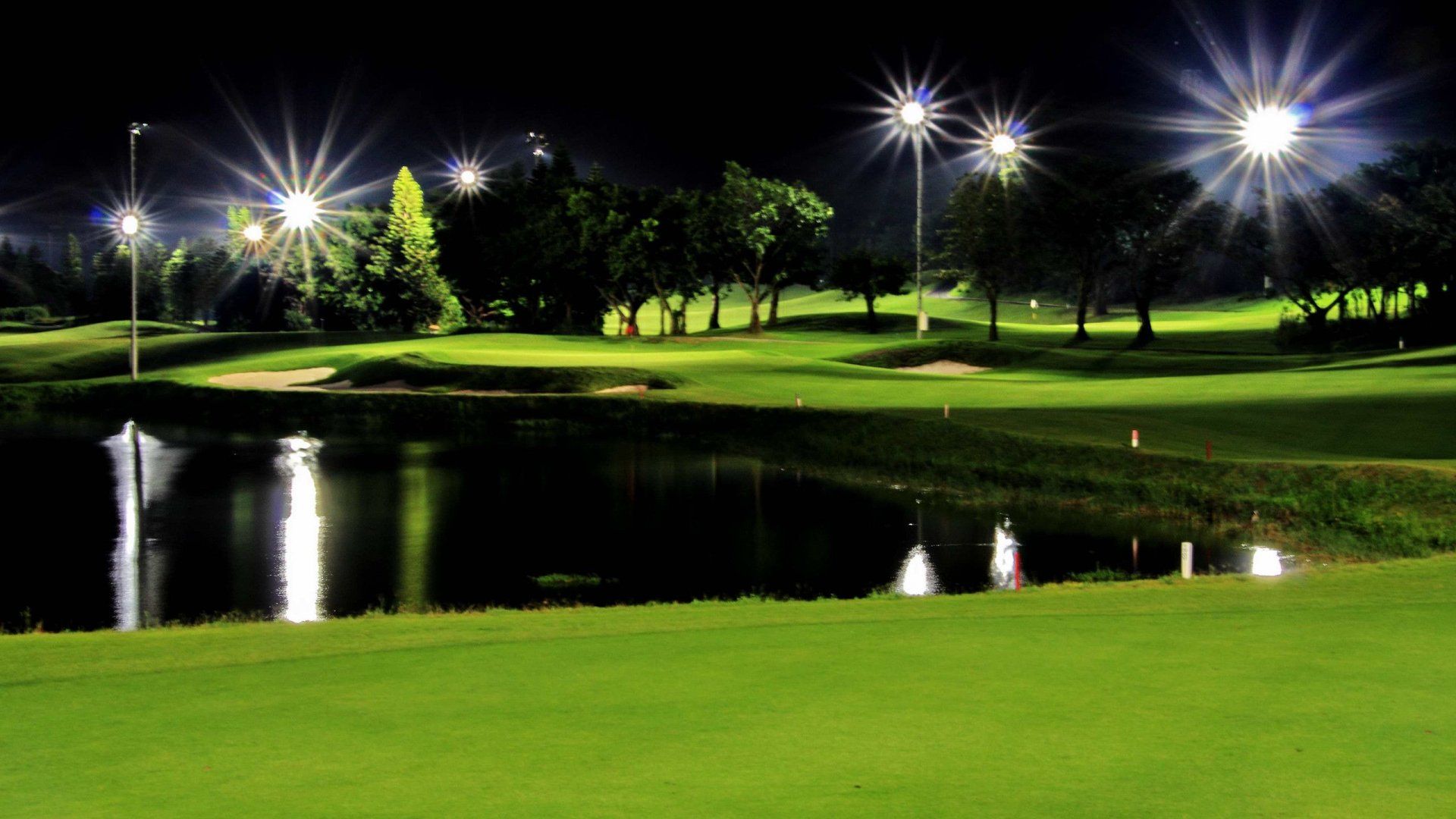 Night Golf Course Wallpaper Download - Optawall.com