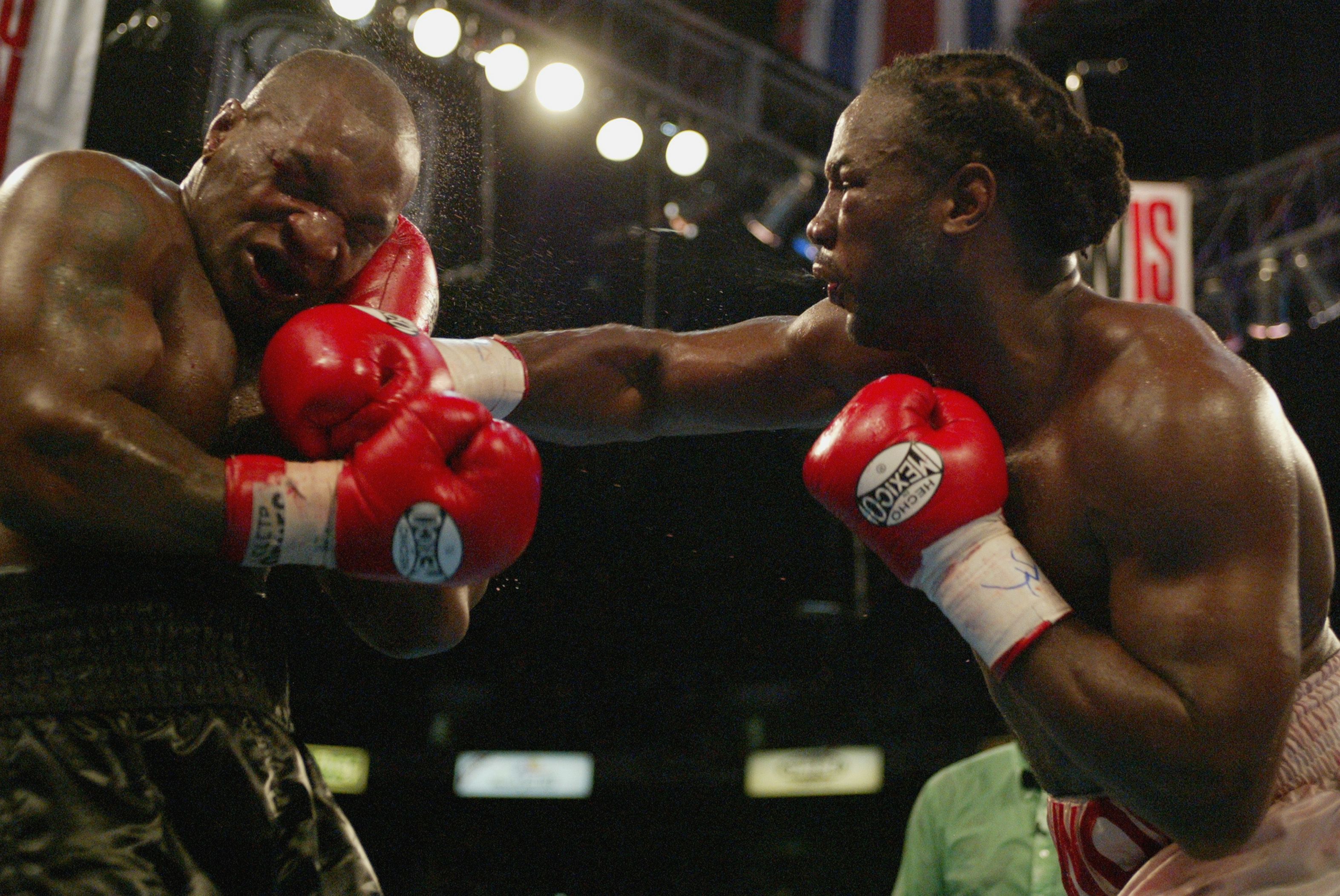 Legendary boxer Lennox vs Mike Tyson wallpapers and images ...