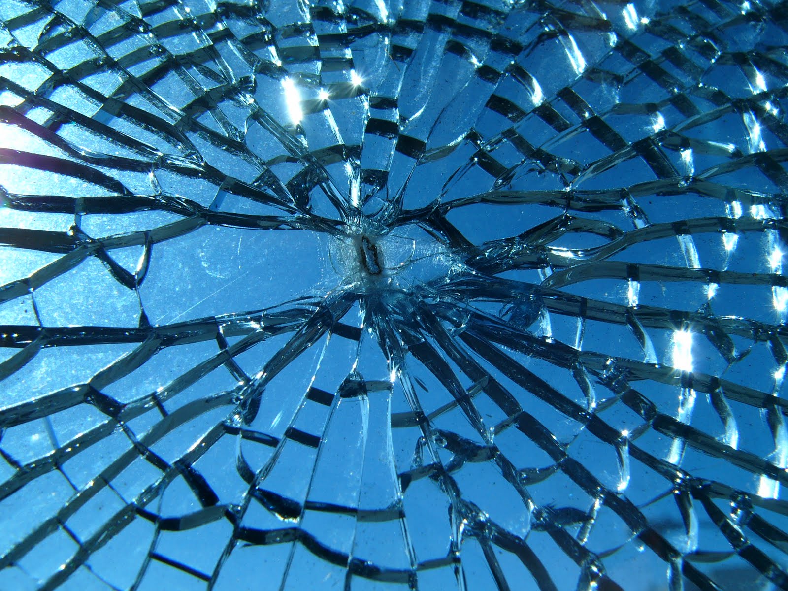 Realistic Cracked and Broken Screen Wallpapers 14 - Wallpapers HD
