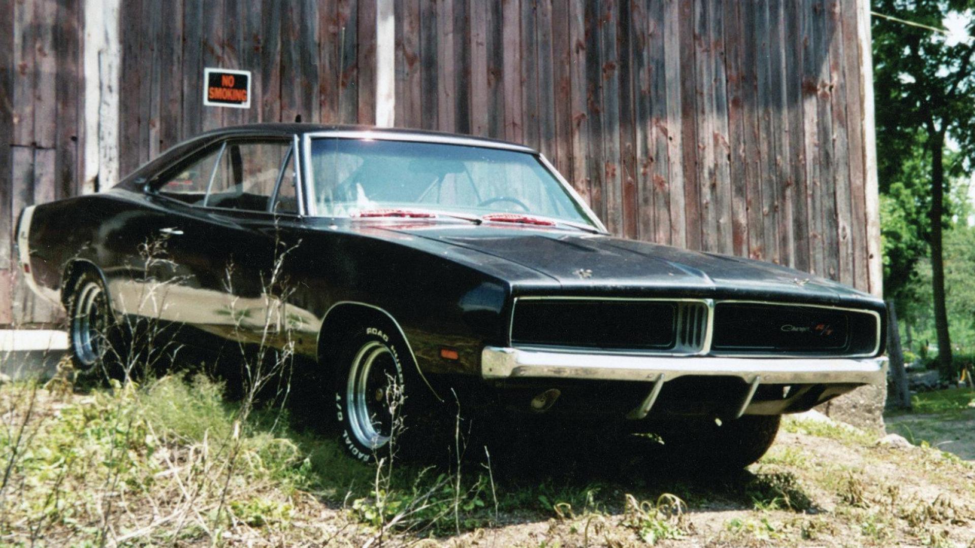 1969 dodge charger rt in a barn wallpaper - (#85027) - HQ Desktop ...