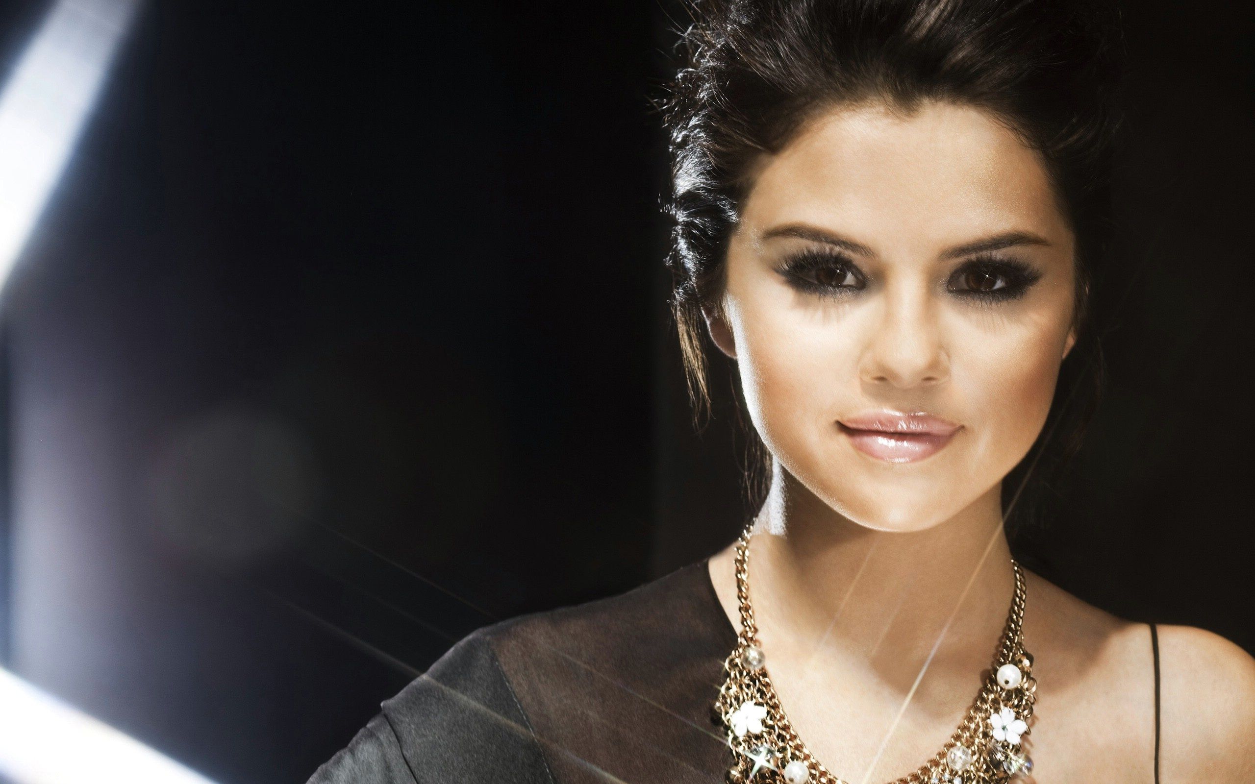 Selena Gomez 172 Wallpapers HD Backgrounds
