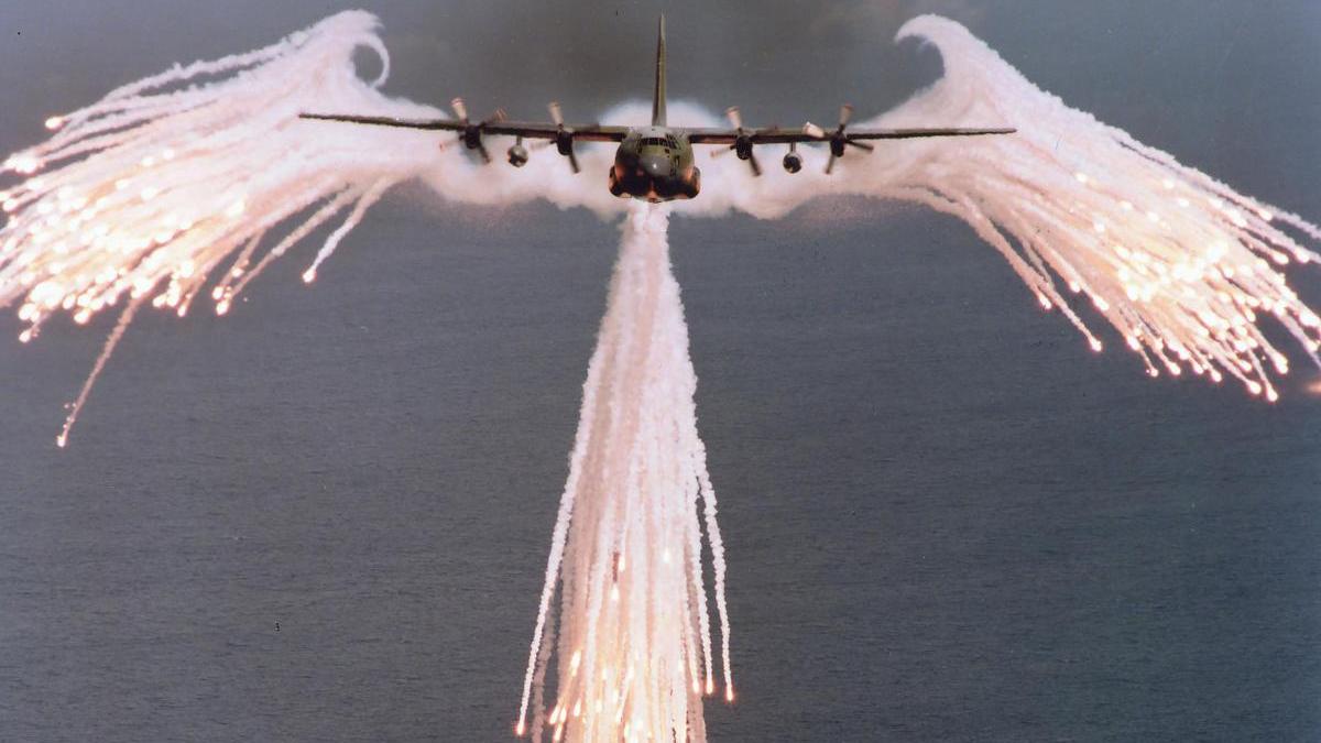C-130 Hercules Releases Flares Wallpaper 904