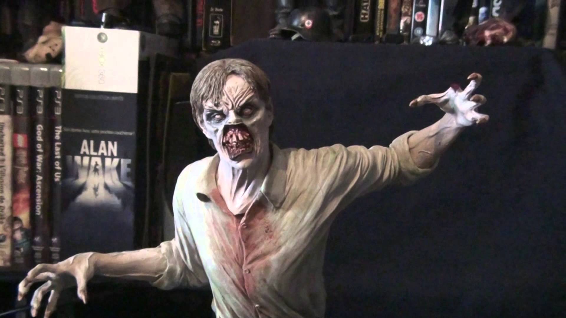 Evil Dead 2 - Dimensional Design Zombie Figure - YouTube