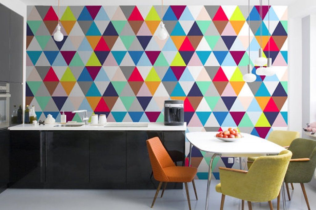 15 Modern Kitchen Designs with Geometric Wallpapers Rilane - We