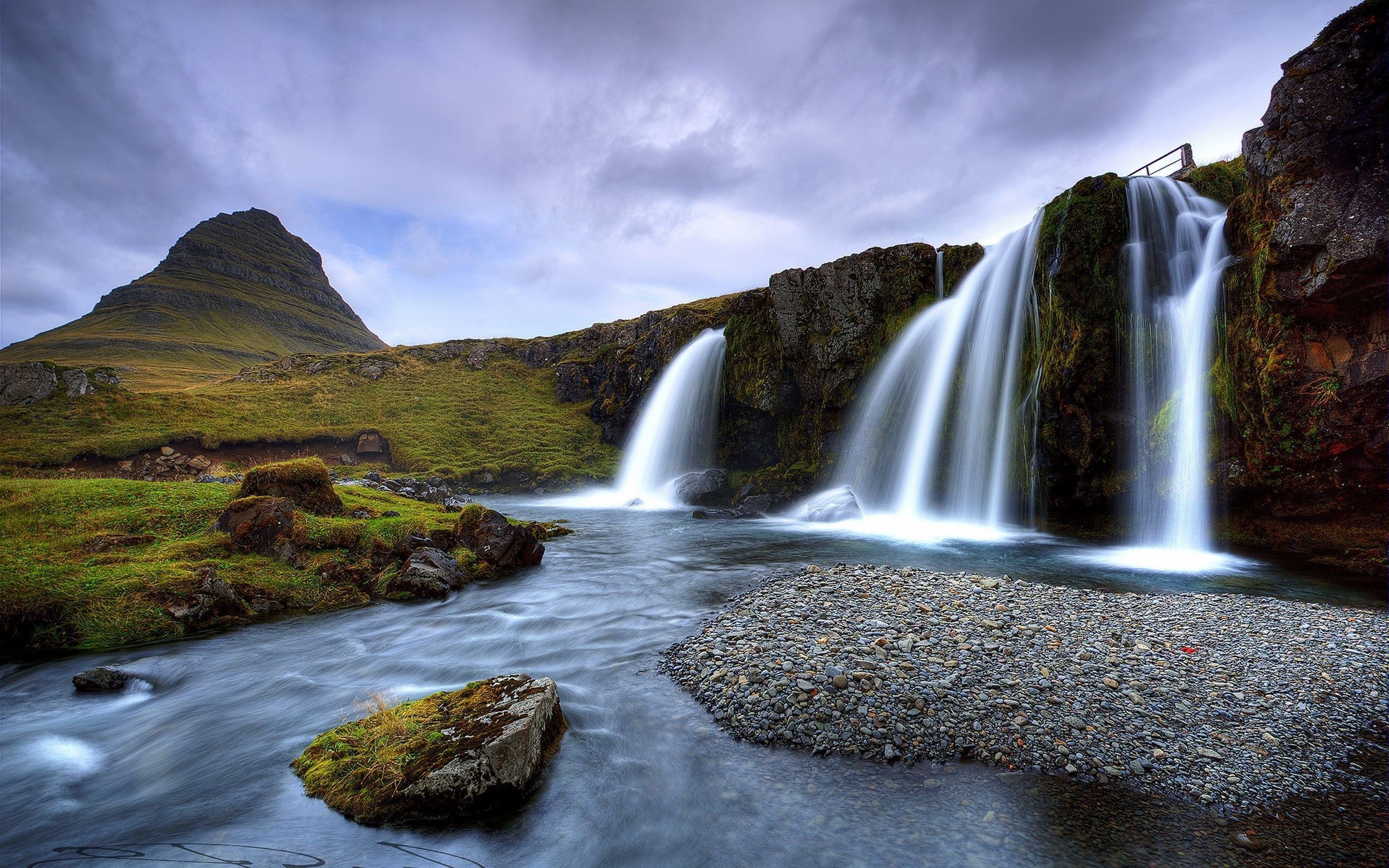 Kirkjufell mountain and waterfall, Iceland wallpaper - 1215425