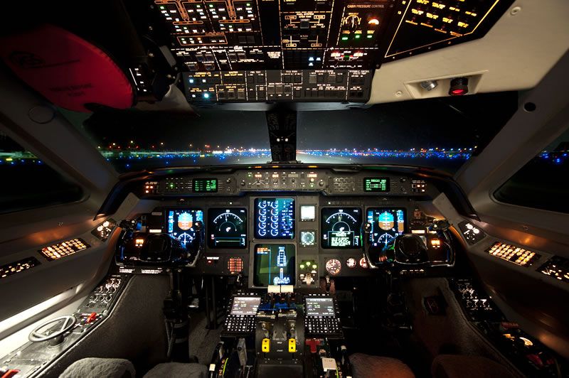 Gallery for - images of airplane cockpit