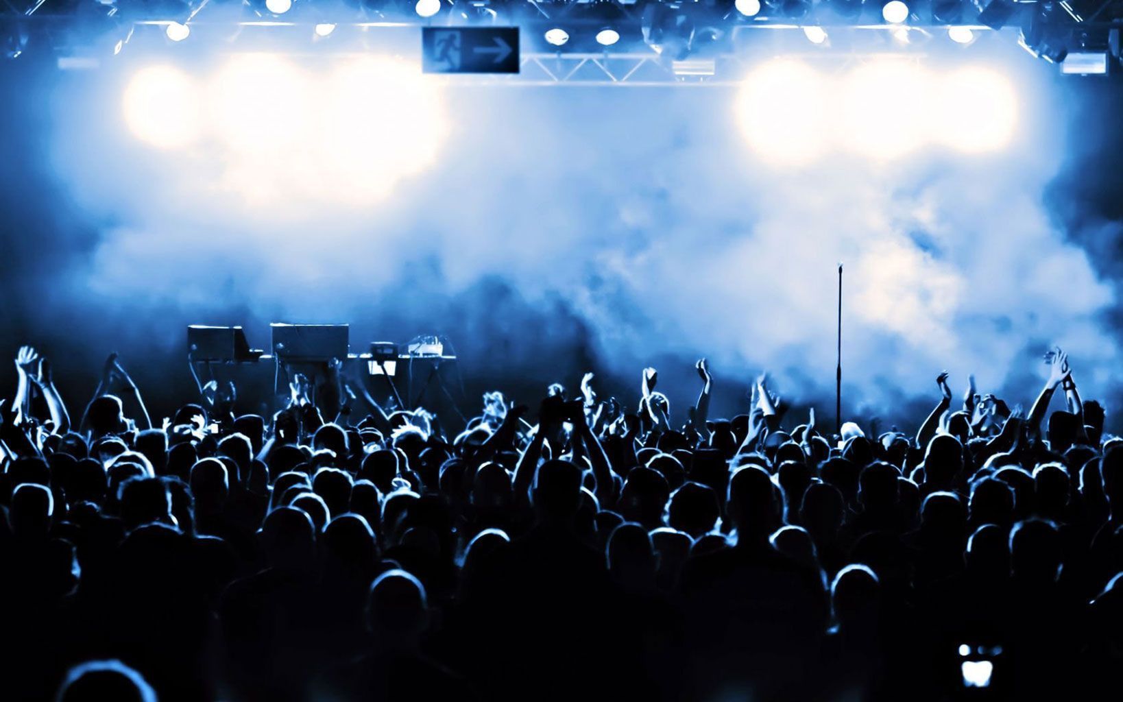 The Rock Band Concert Crowds Tablet Phone Wallpaper Background