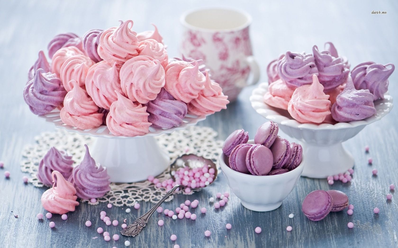 Meringues and macaroons wallpaper - Photography wallpapers - #25805