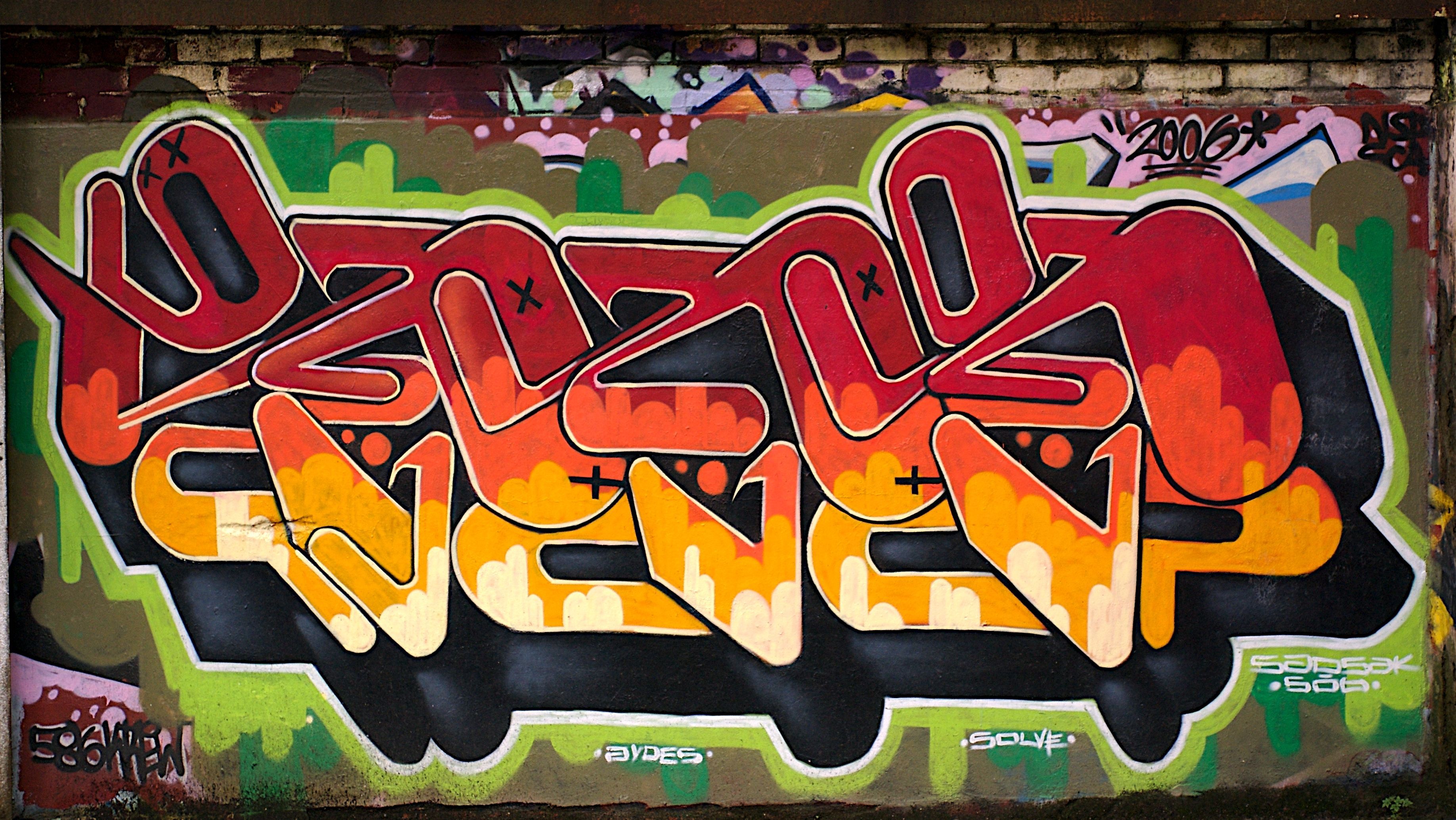 Download Free Graffiti Wallpaper Images For Laptop & Desktops