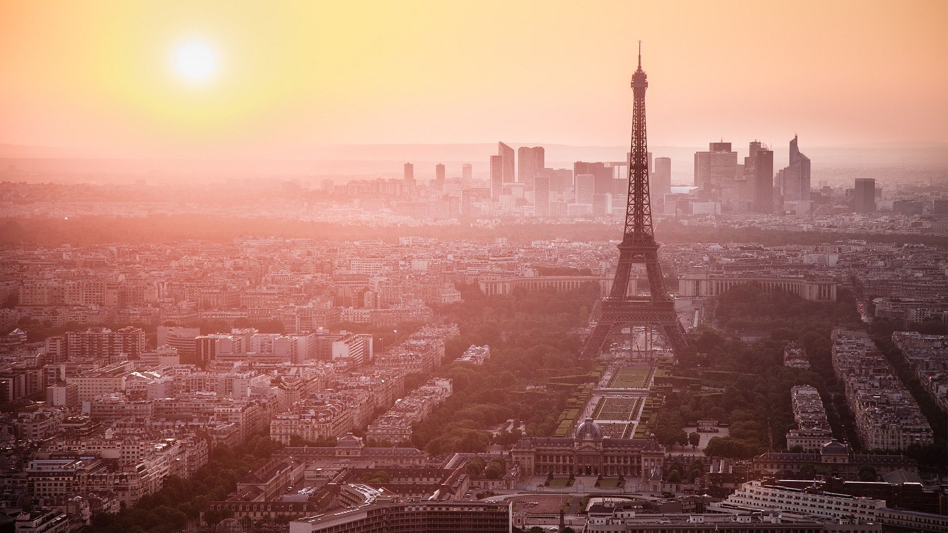 Beautiful Eiffel Tower Paris Wallpaper Full HD #7100 Wallpaper ...