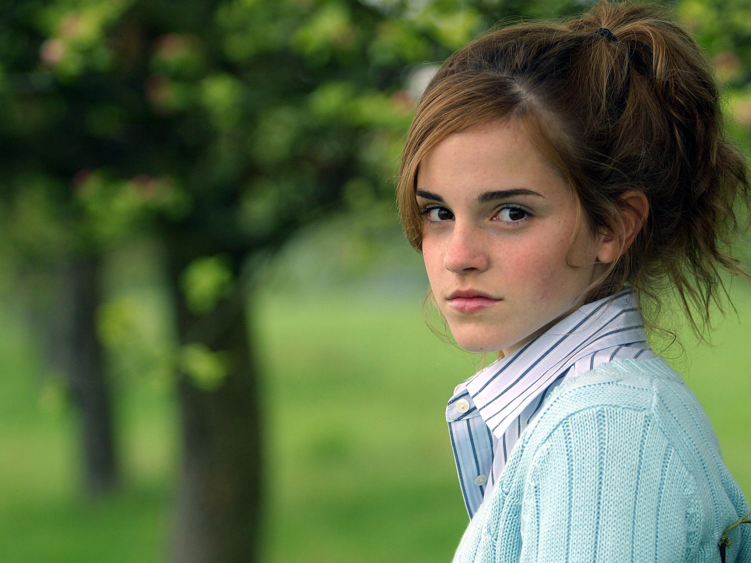 Emma Watson HD Quality Wallpapers HD Backgrounds