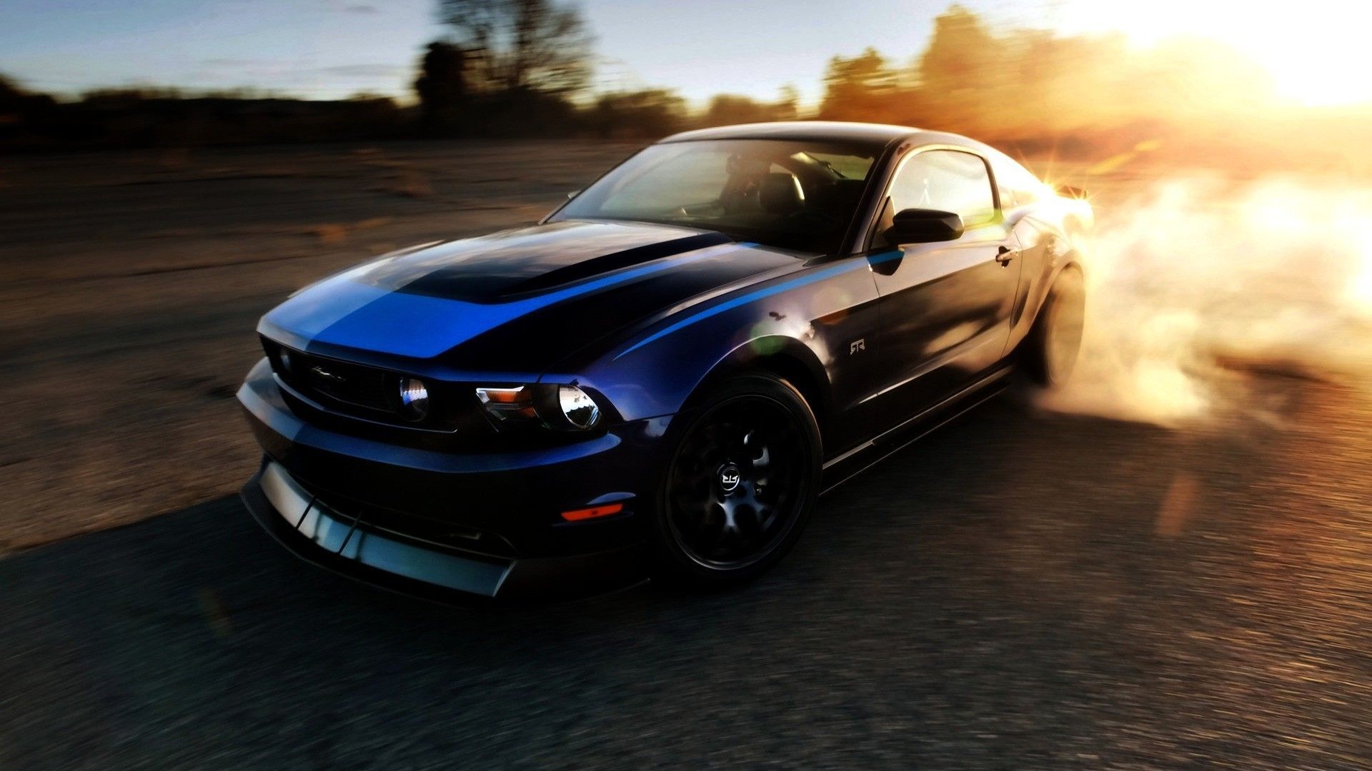 Ford Mustang Windows 8.1 Theme and Desktop All for Windows 10 Free