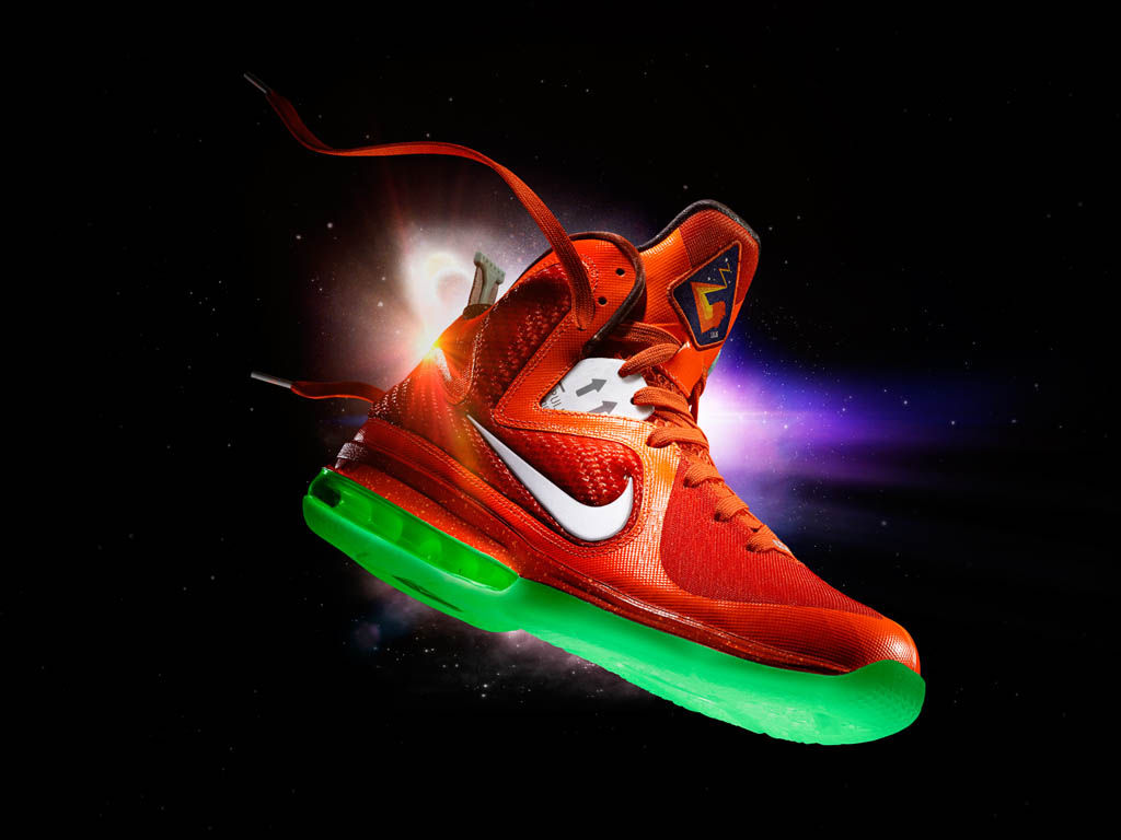 A Look Back At The 'Galaxy' Footwear Collection by Nike ...