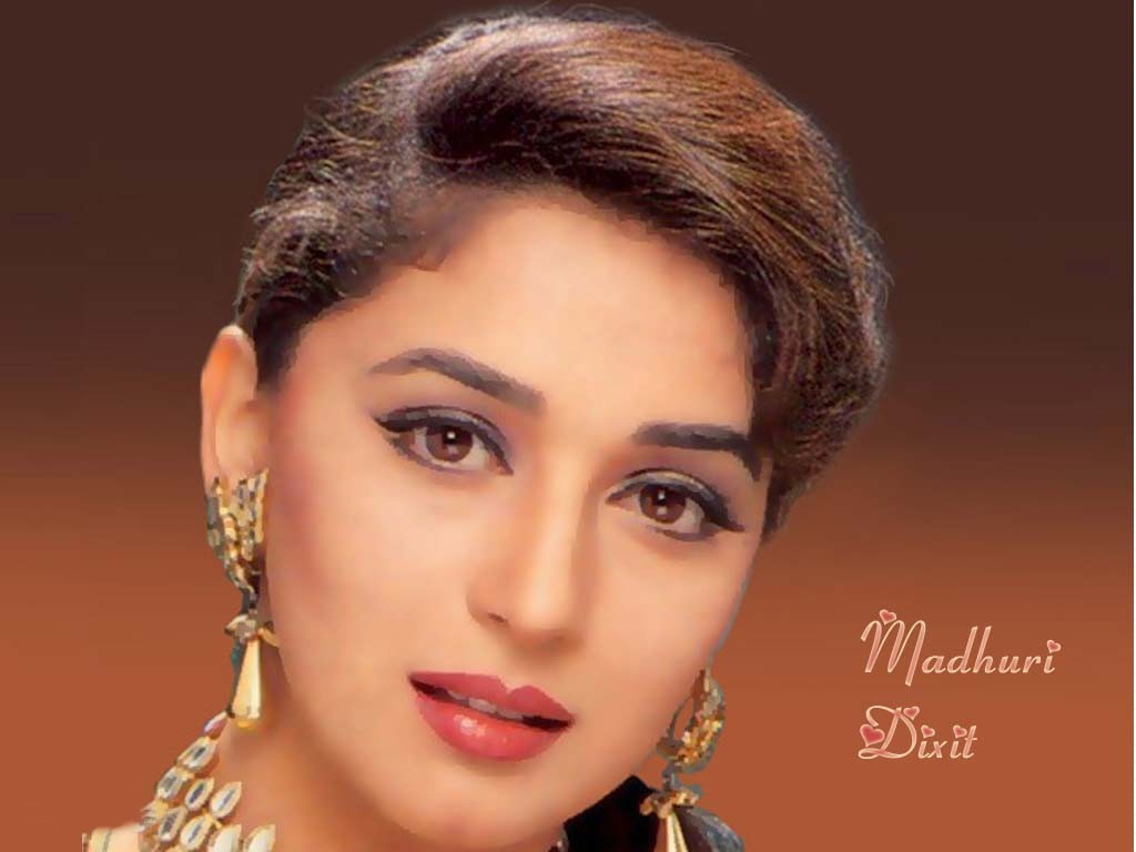 Madhuri Dixit in sarees hd wallpapers - Wallpaperss HD