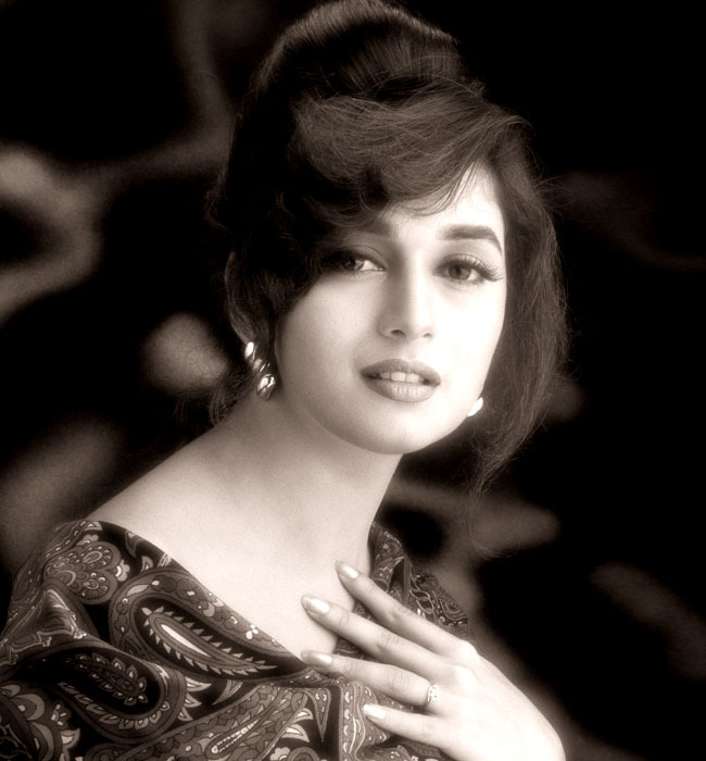 Free Stuff For All Madhuri Dixit Awesome HD Pictures