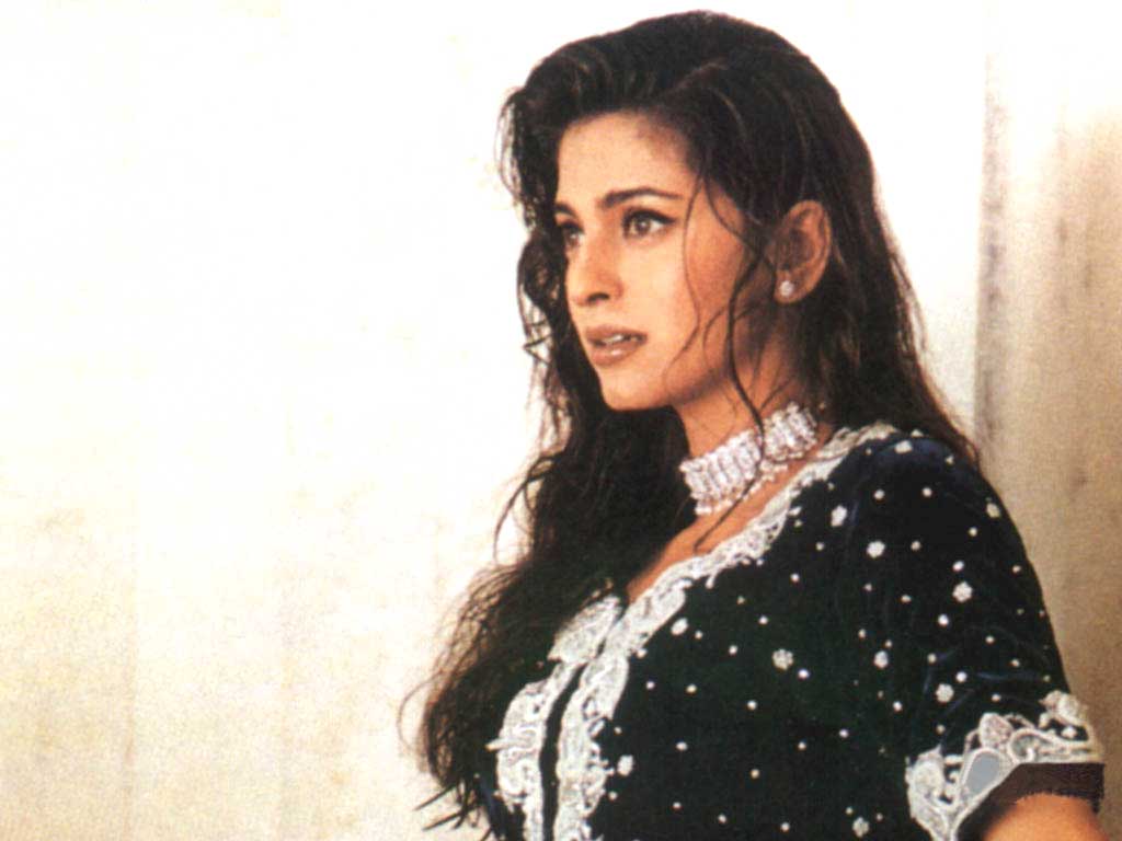New Juhi Chawla Free Wallpapers Bollywood Queen And Star For ...