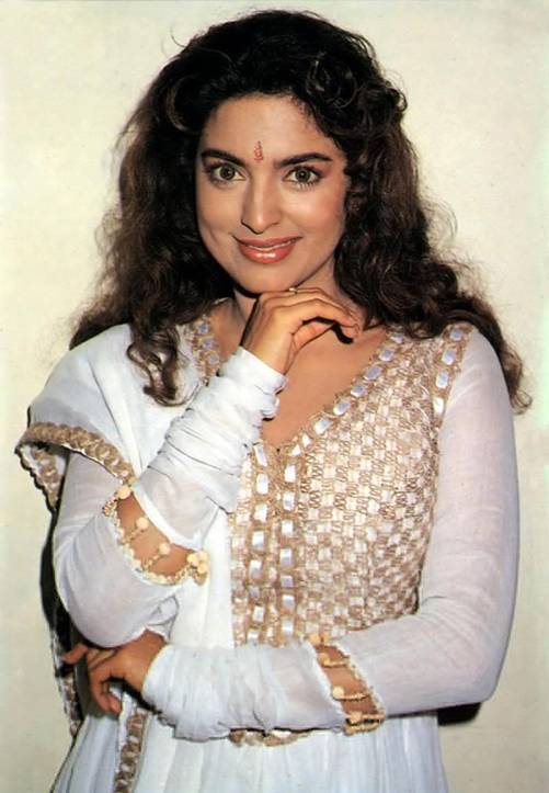 Best Quality Wallpapers and Photos of Juhi Chawla BollyWood itimes