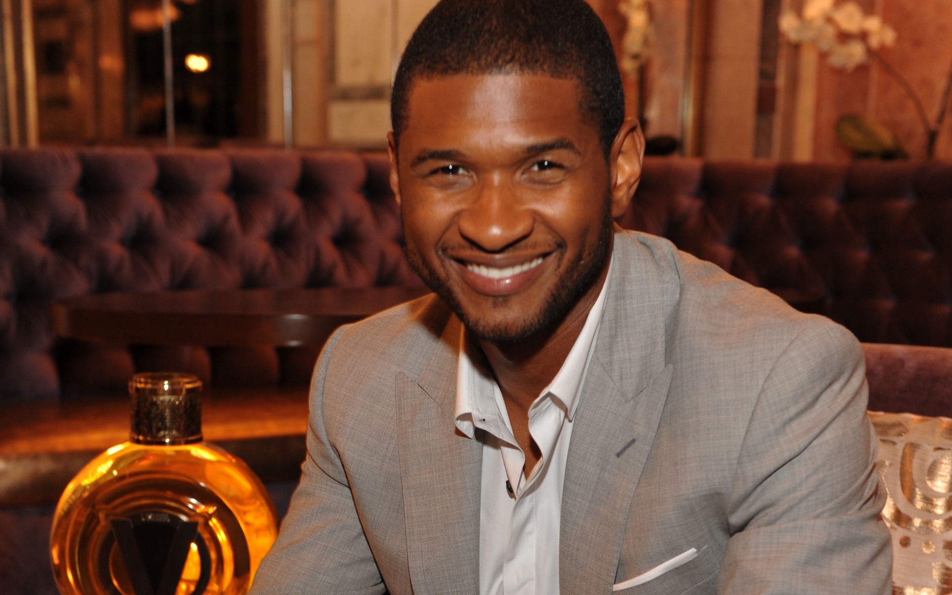 Full HD Pictures Usher 112.93 KB