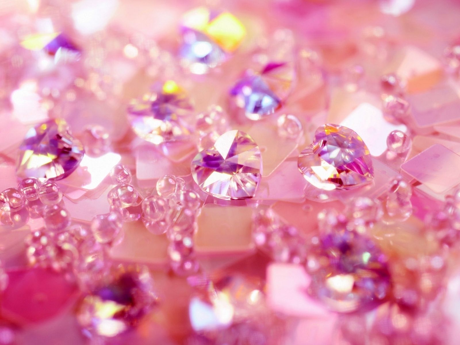 Pink Diamond Wallpaper - Clarajewellery