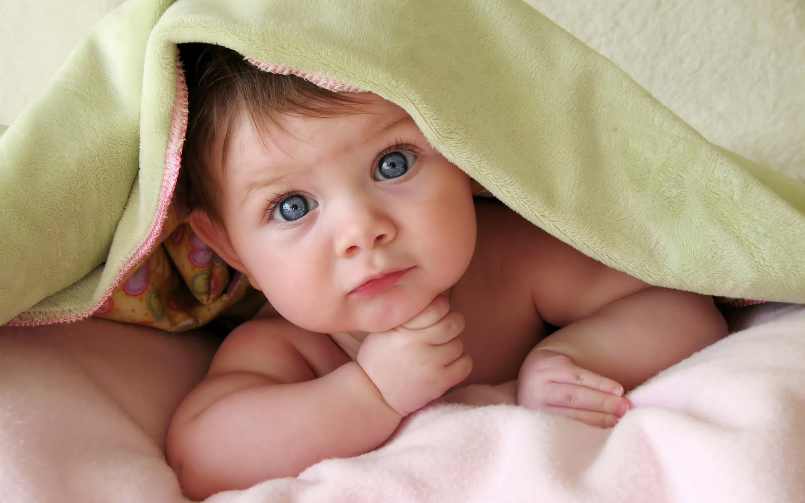 Baby Under A Soft Blanket Beautiful Baby Wallpapers Beautiful Baby