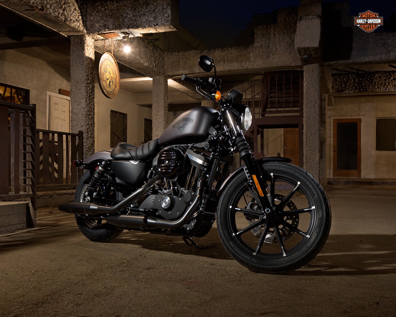 2016 Sportster Iron 883 | Harley-Davidson USA