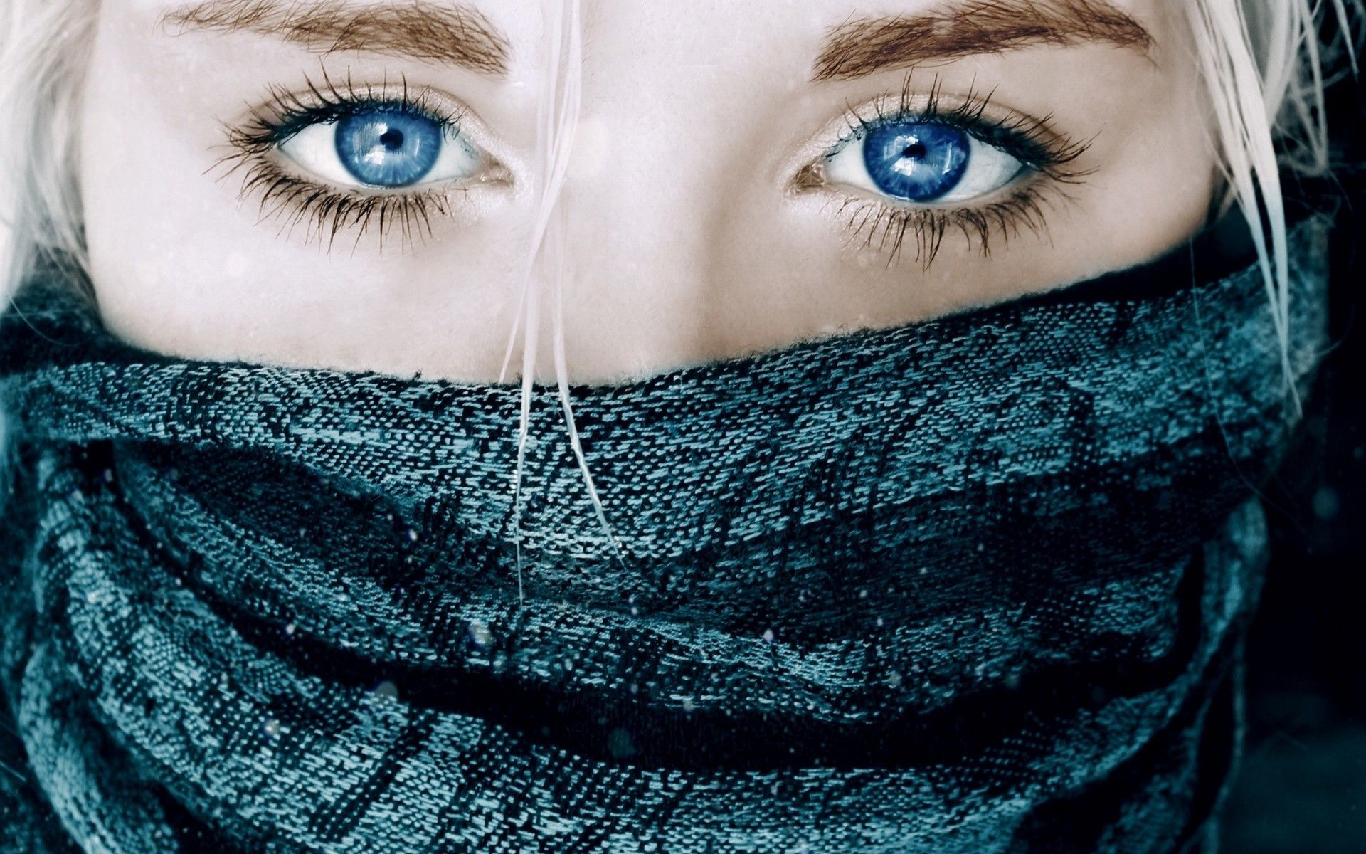 HD blue eyes wallpapers