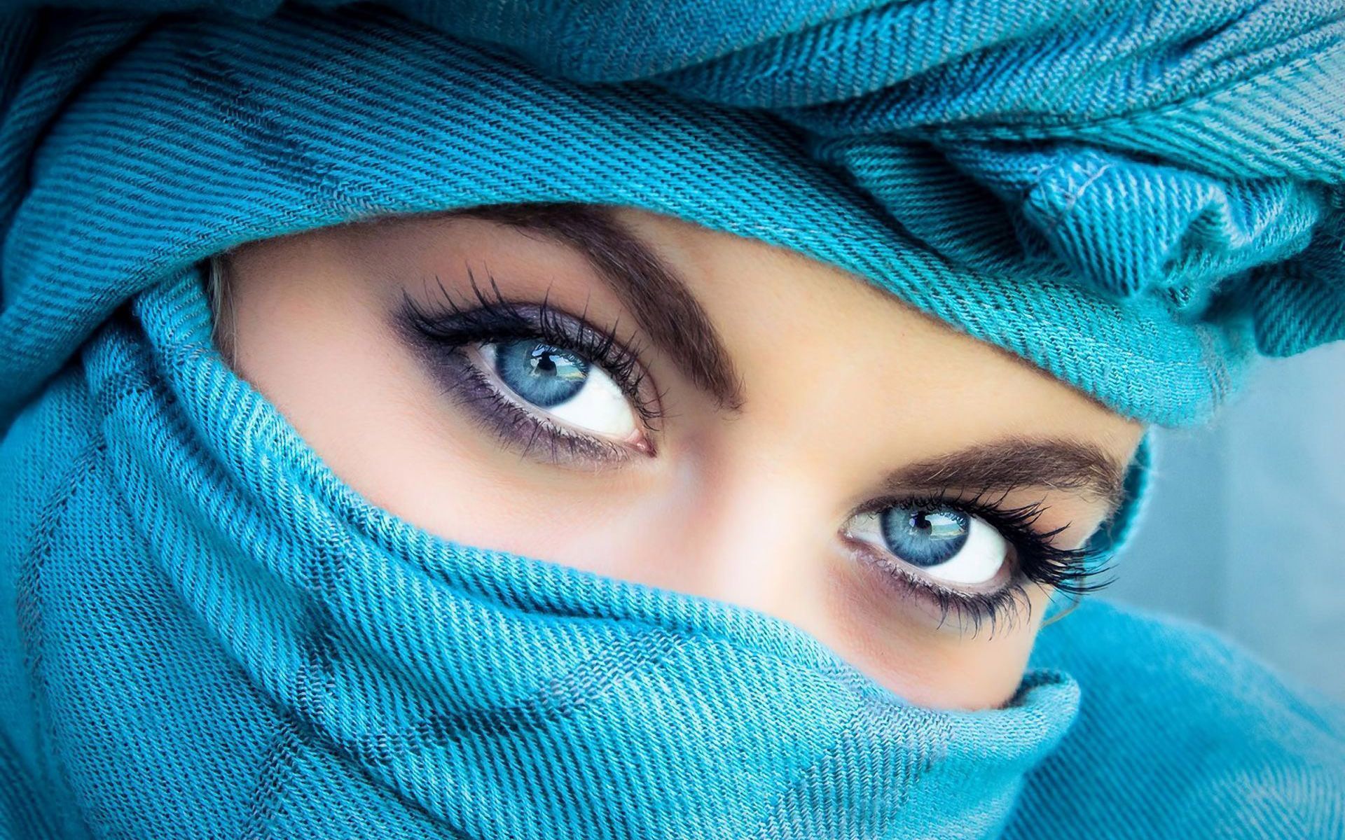 Blue Eyes Girl HD Wallpaper | Full HD Pictures