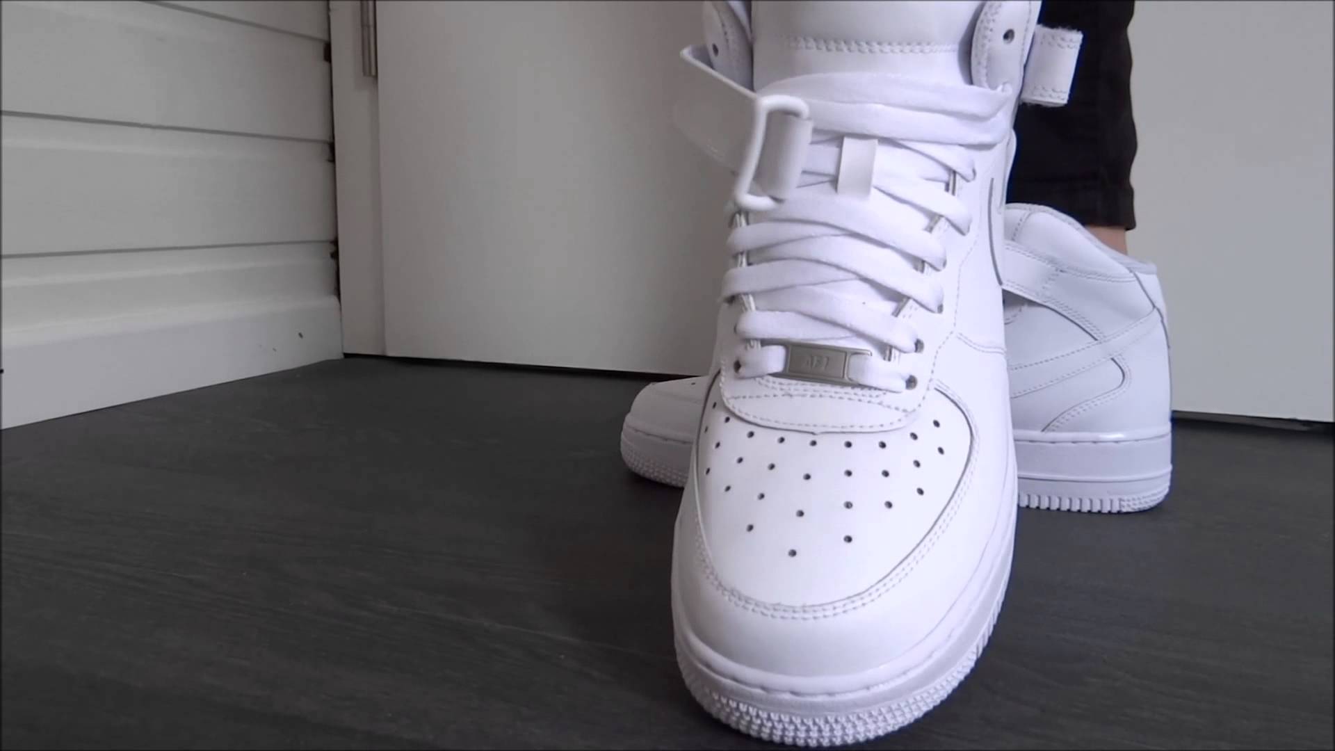 nike air force one mid '06 sneakers - YouTube