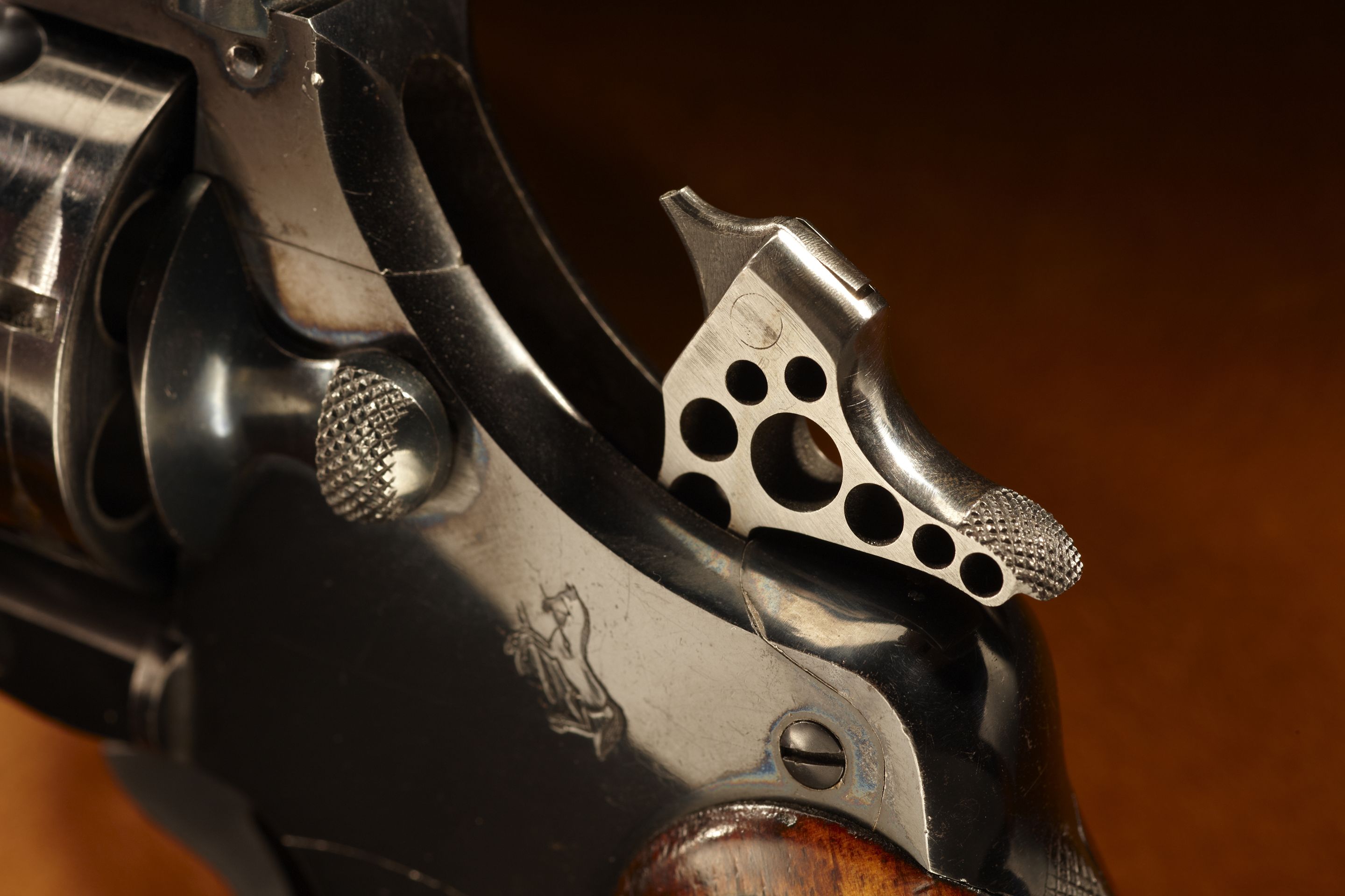 27 revolvers point blank revolver HD Wallpaper of Army & ...