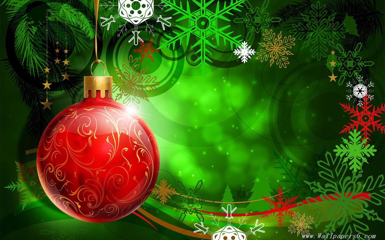 red christmas ball on green background － Holiday Wallpapers ...