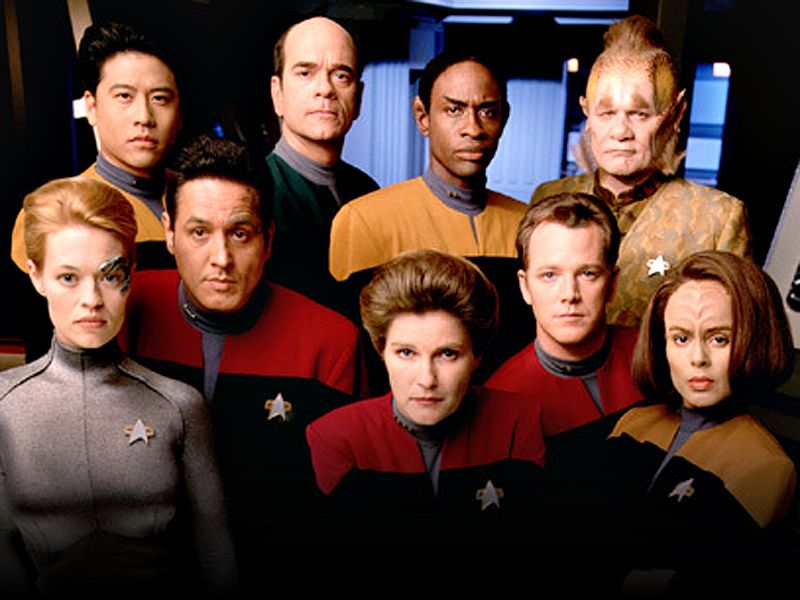 Star Trek Voyager Crew Wallpaper 800×600 | Star Trek Wallpaper